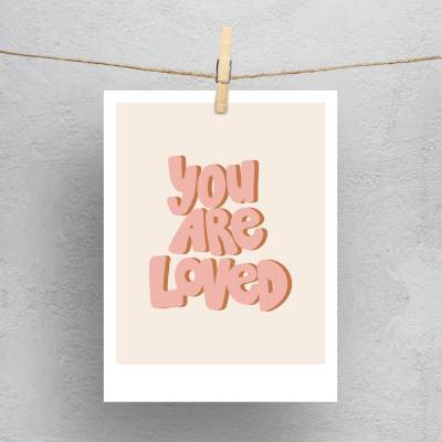پولاروید(فتوکارت) طرح YOU ARE LOVED
