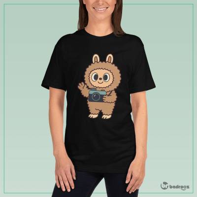 تی شرت زنانه طرح لبوبوی کارتونی عکاس بامزه 