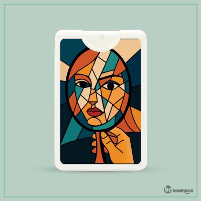 عطرجیبی چهره در آینه شکسته