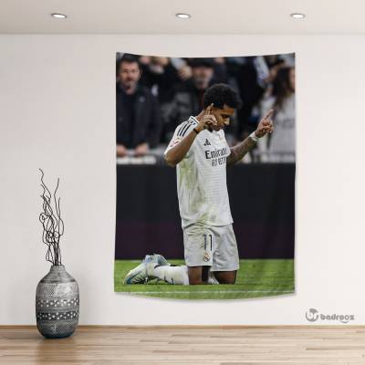 بک دراپ رودریگو - Rodrygo 3