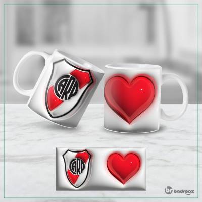 ماگ  ریور پلات با طرح قلب قرمز - هدیه‌ای عاشقانه برای طرفداران میلیونی