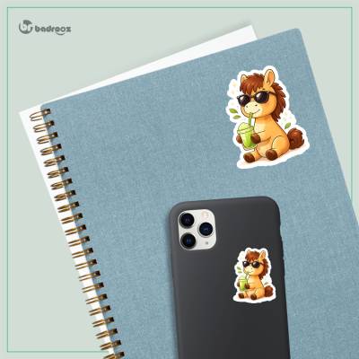 استیکر و برچسب اسب کارتونی بامزه با عینک و ماچا