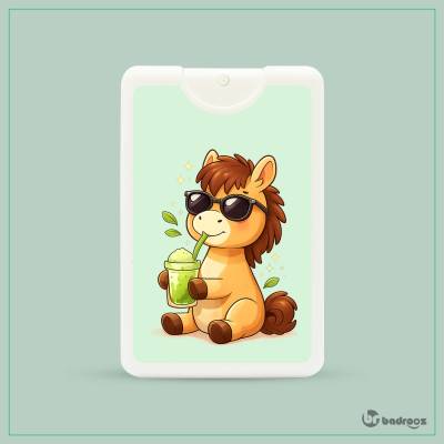 عطرجیبی اسب کارتونی بامزه با عینک و ماچا