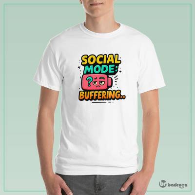 تی شرت مردانه حالت اجتماعیم در حال شارژه