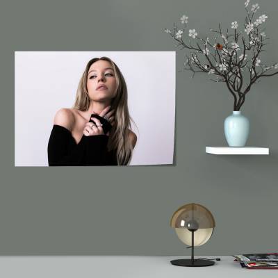 پوستر  طرح سیدنی سوئینی ( Sydney Sweeney ) - کد : 003 