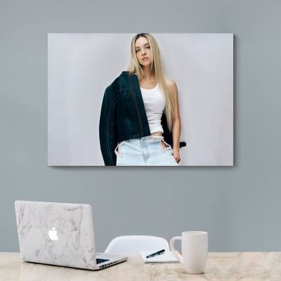 شاسی  طرح سیدنی سوئینی ( Sydney Sweeney ) - کد : 006 