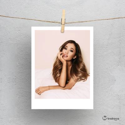 پولاروید ariana grande