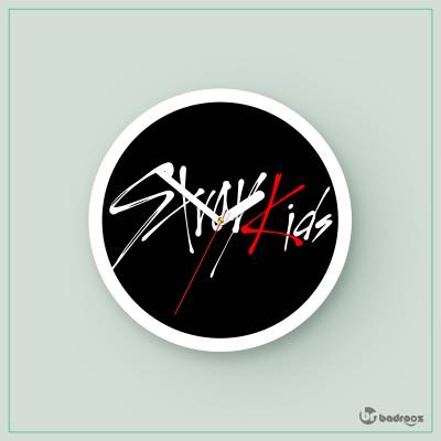 ساعت دیواری   stray kids logo 2