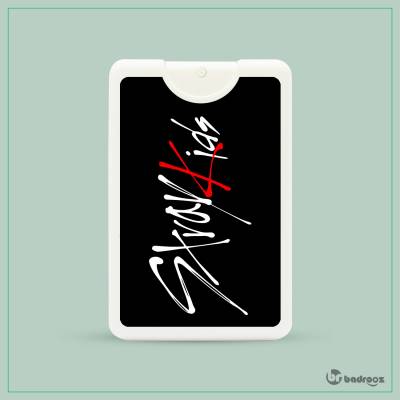 عطرجیبی  stray kids logo 2