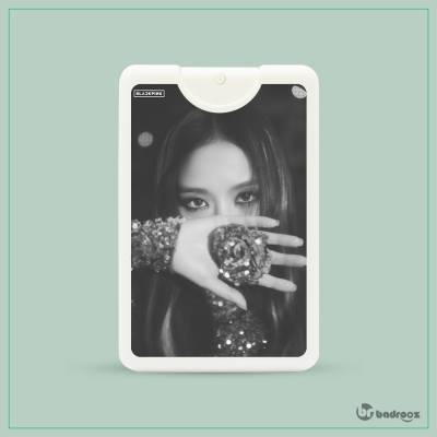 عطرجیبی jisoo 44