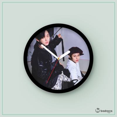 ساعت دیواری  stray kids 6
