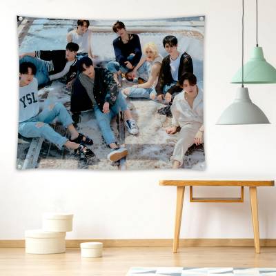 دراپ بنر stray kids maxident