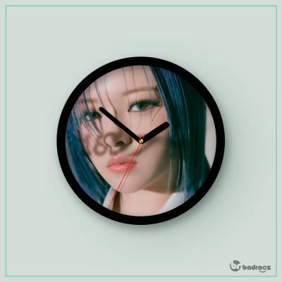 ساعت دیواری  twice jeongyeon