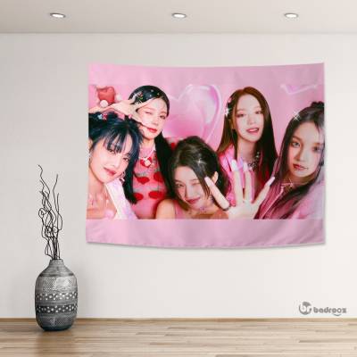بک دراپ gidle queencard