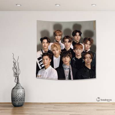 بک دراپ مربع NCT 127 Regulate