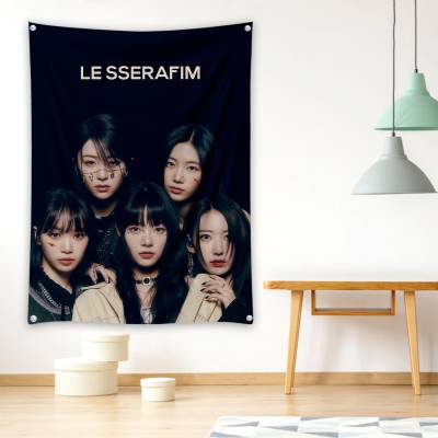 دراپ بنر le sserafim