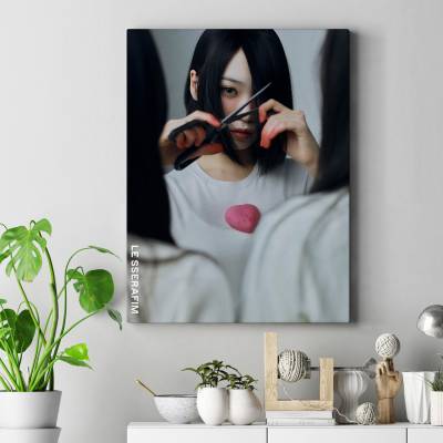 تابلو کنواس (بوم) le sserafim chaewon