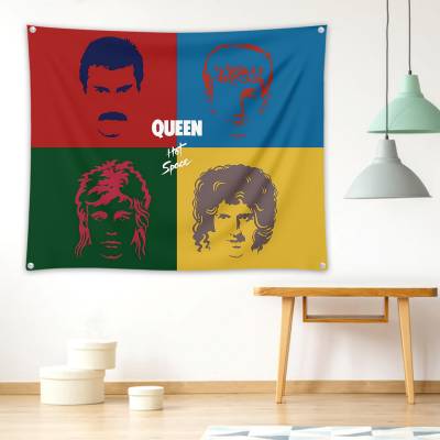 دراپ بنر queen hot space