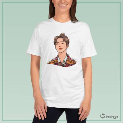 تی شرت زنانه طرح BTS - بی تی اس - کد : 011