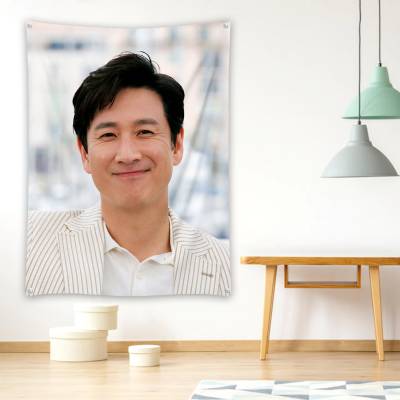 دراپ بنر lee sun kyun