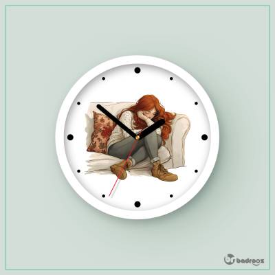ساعت دیواری  دختر بلوطی